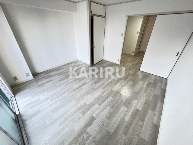 雅叙園ハイツの洋室