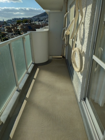 ローズハイツ芦屋のバルコニー