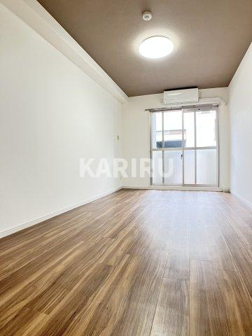 サンヴィラ都島北通の居間・リビング