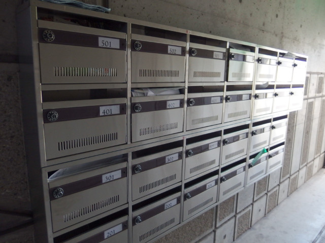 イーストガーデンポプラ館のエントランス