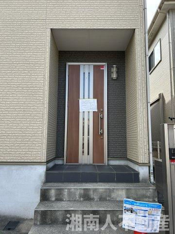 藤沢市石川５丁目１６－２１戸建ての玄関|玄関です