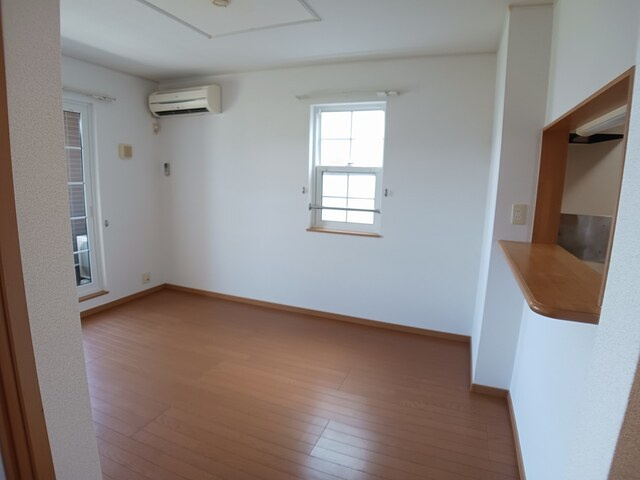 カルチェ・ド・モエ　Ｉの居間・リビング|居室・リビング