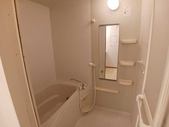 カルチェ・ド・モエ　Ｉの浴室|バス