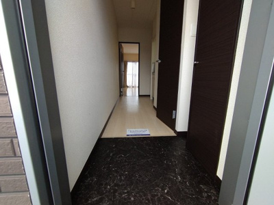 【玄関】 | レオネクスト新城