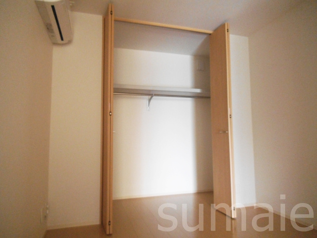 ソワーニュの収納|洋室のクローゼット☆