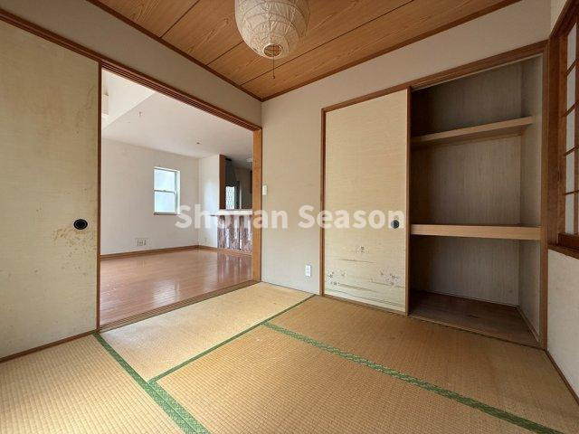 【和室】 | そのまま横になってくつろげる柔らかな畳の和室付き◎　　　　　　　　
ヨガなどのリラックスにもピッタリ♪