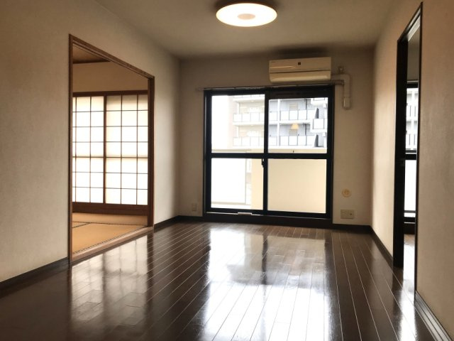 アービス城ケ崎の居間・リビング