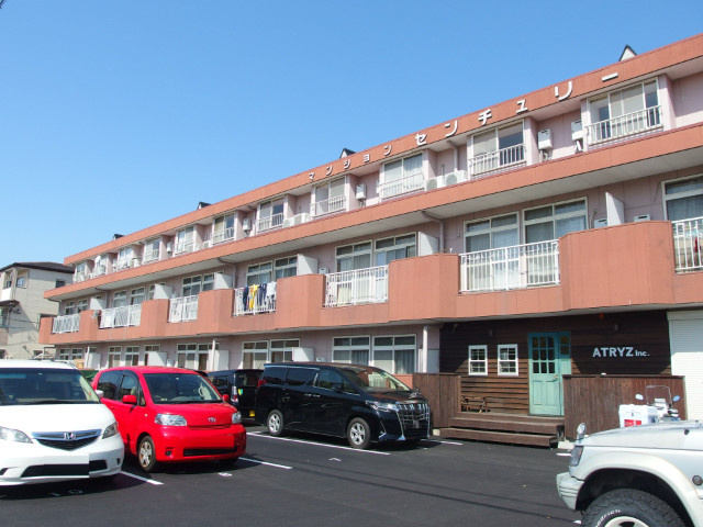 マンションセンチュリーの外観