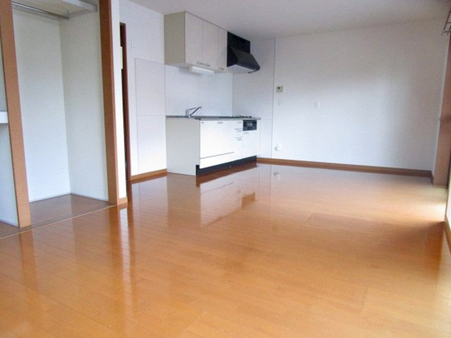 【居間・リビング】 | 三島市南町 売三棟マンション ES05907 | 三島市南町　ＬＤＫ一例（2棟目）