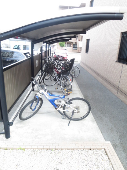 【駐輪場】 | 三島市南町 売三棟マンション ES05907 | 三島市南町　駐輪場（2棟目）