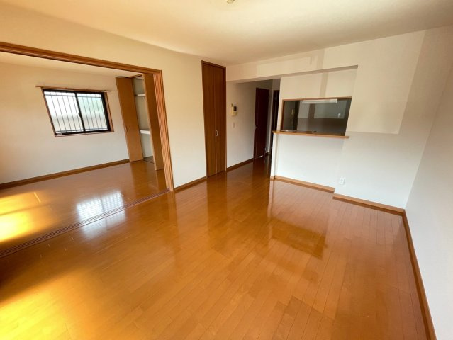 【居間・リビング】 | 三島市南町 売三棟マンション ES05907 | 三島市南町　ＬＤＫ一例（1棟目）
