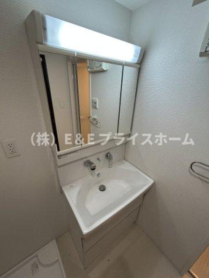 【洗面所】 | サンラルーチェ博多南