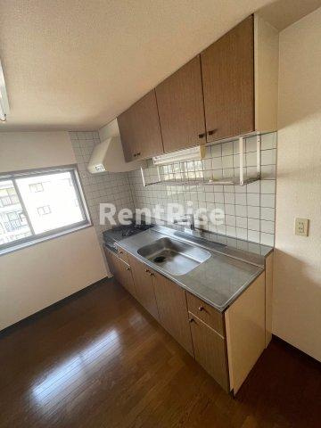 ファティリティ稲沢　(旧菱電アパート)4号棟のキッチン