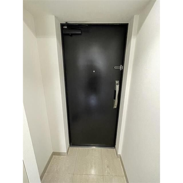 ロネスタＲ文京護国寺の玄関