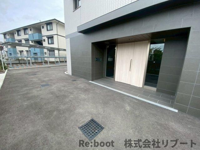 エヌステージ西船橋市川のエントランス