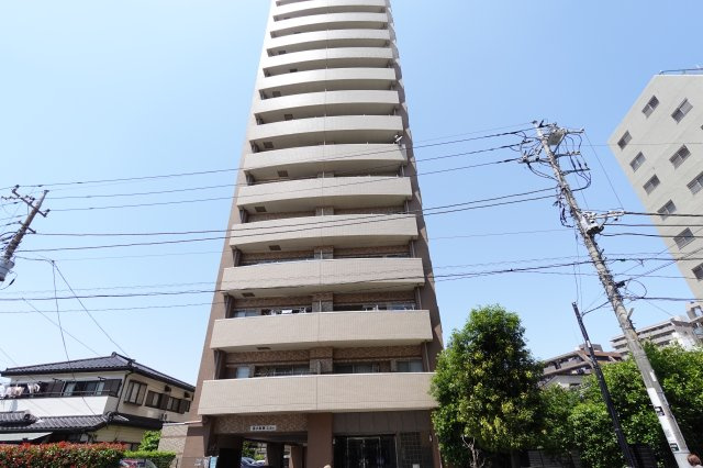 ローヤルシティ川越の外観