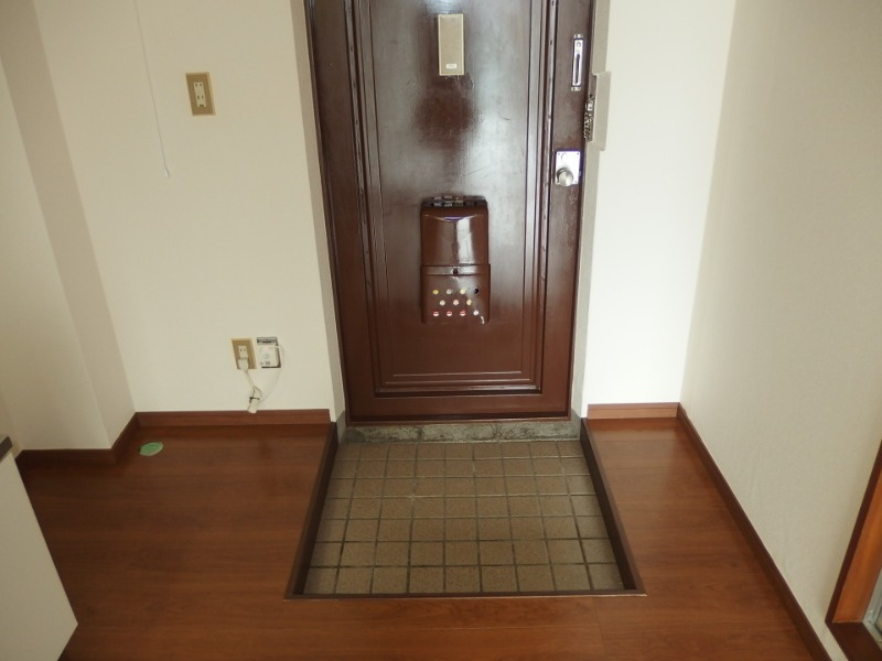 サンライズ深津の玄関