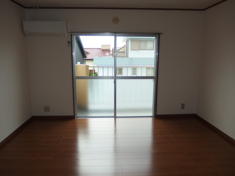 サンライズ深津の居間・リビング