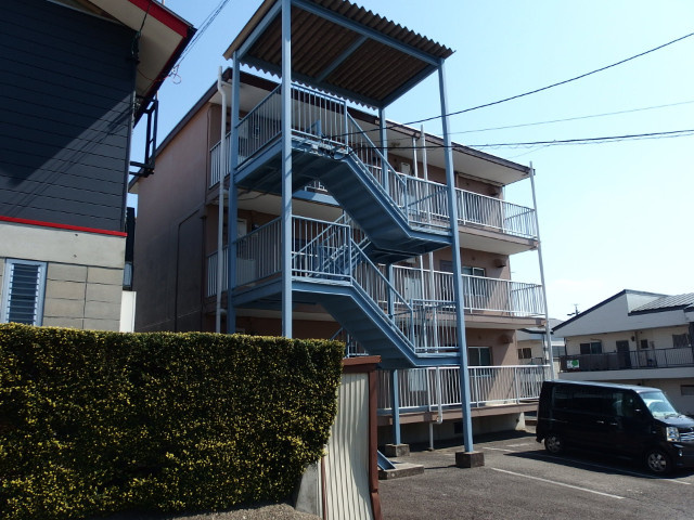 エクセレントハイツＢ棟の外観