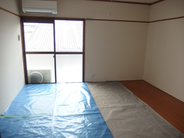 エレガンスハイツ金子の居間・リビング