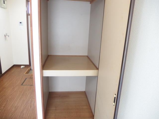 エレガンスハイツ金子の収納