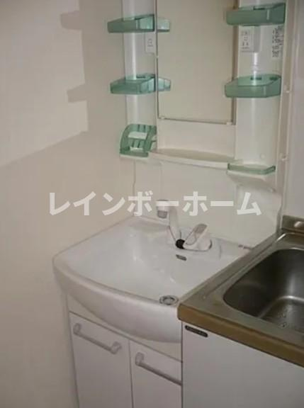 ヘブンリーブルーJの独立洗面台