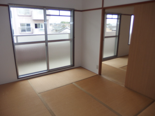 第２マンション鈴木（Ａ，Ｂ）の和室