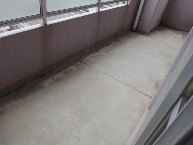 第２マンション鈴木（Ａ，Ｂ）のバルコニー