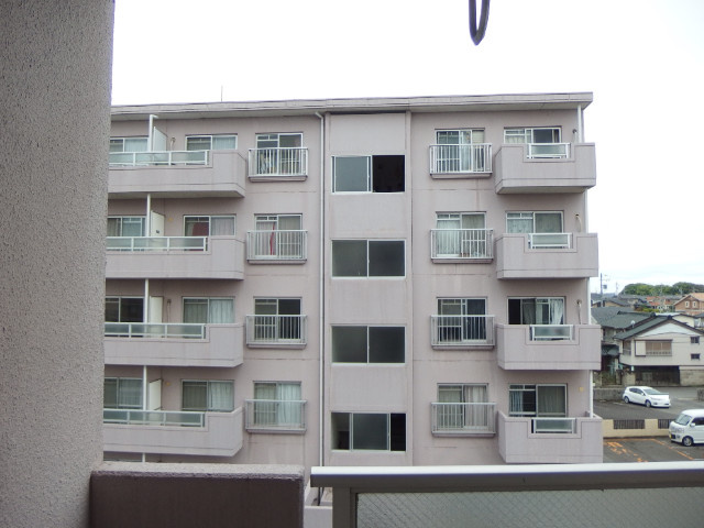 第２マンション鈴木（Ａ，Ｂ）の展望