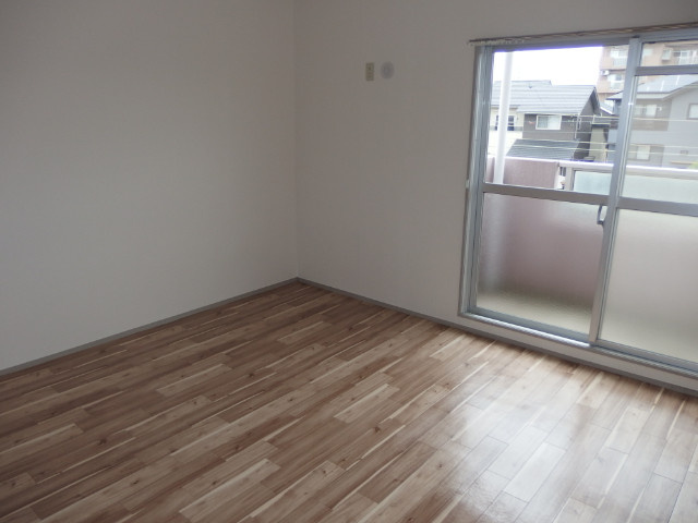 第２マンション鈴木（Ａ，Ｂ）の洋室