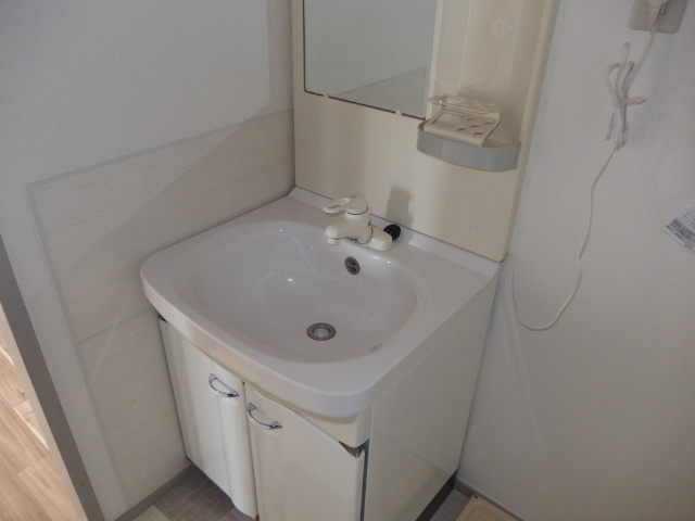 第２マンション鈴木（Ａ，Ｂ）の洗面所