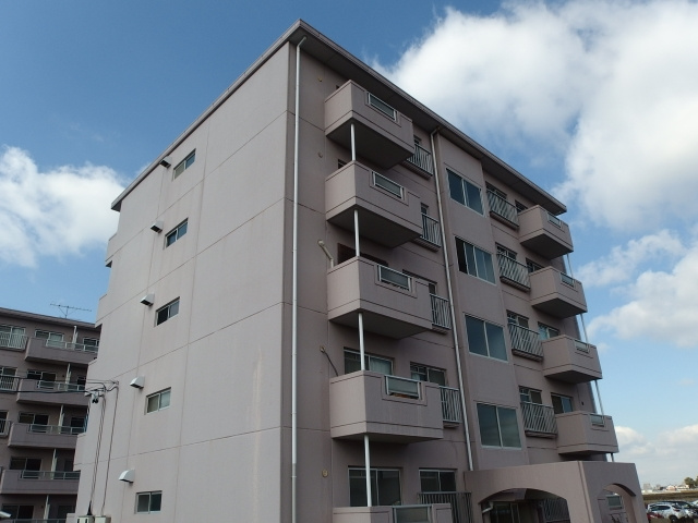 第２マンション鈴木（Ａ，Ｂ）の外観