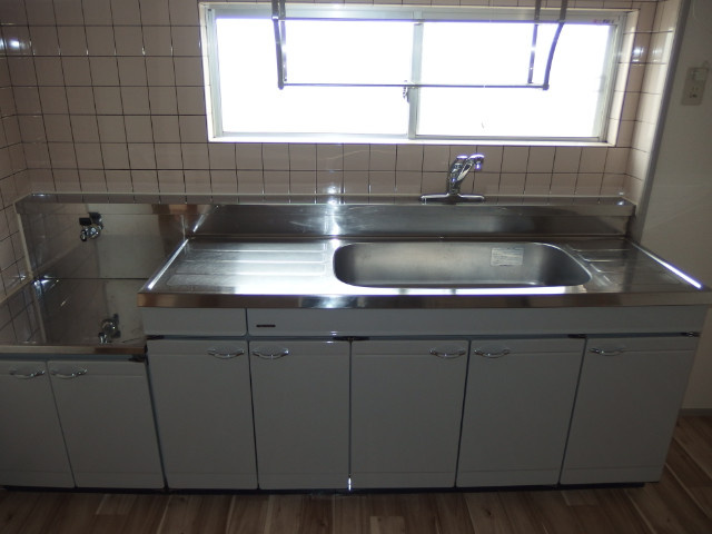 第２マンション鈴木（Ａ，Ｂ）のキッチン
