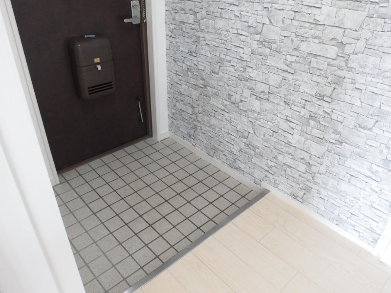 第２三浦ハイツの玄関