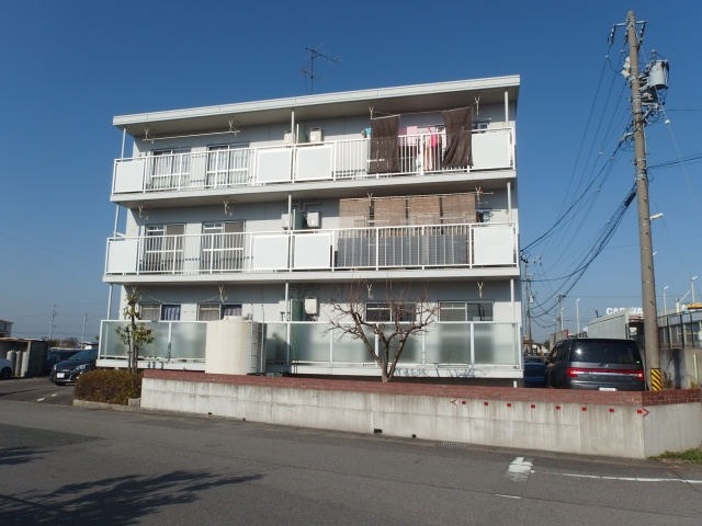ハイツ神田の駐車場