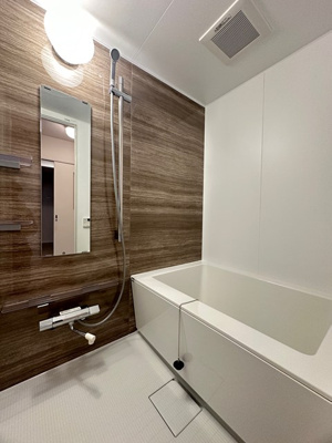 【浴室】 | グランシャリオ/牛久保東 | 家族の入浴時間がずれても温められる追い焚き機能付きのバスルーム☆ゆったりバスタイムでリラックス☆