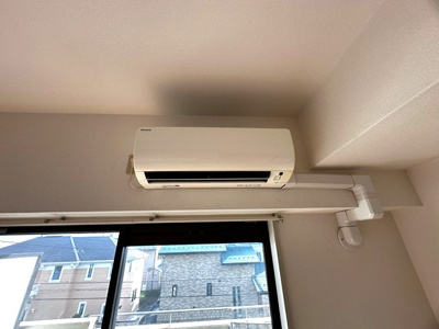 【設備】 | グランシャリオ/牛久保東 | 暑い夏や寒い冬に大活躍！リビングダイニングキッチンにあるエアコンです☆冷暖房完備で1年中快適に過ごせます♪