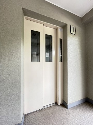 【その他共用部分】 | グランシャリオ/牛久保東 | エレベーター付き！荷物の多い日や疲れた日でも、3階までラクラク上がれます☆