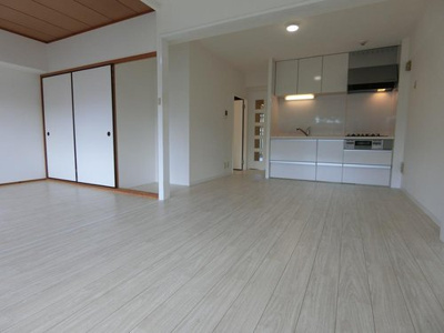 【居間・リビング】 | シャルム小阪 二番館