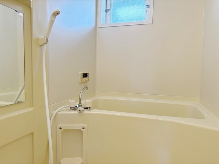 メゾンクオーレ Ａの浴室|バス