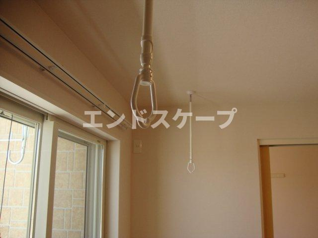 レフィナードの設備|室内物干
高崎、前橋のお部屋探しはエンドスケープまで！お客様の理想お聞かせ下さい♪
