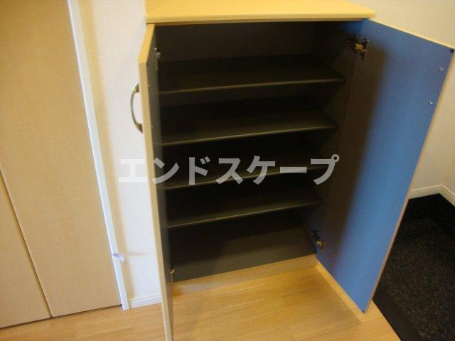 レフィナードの収納|下駄箱
高崎、前橋のお部屋探しはエンドスケープまで！お客様の理想お聞かせ下さい♪
