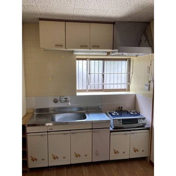 栄町貸家のキッチン