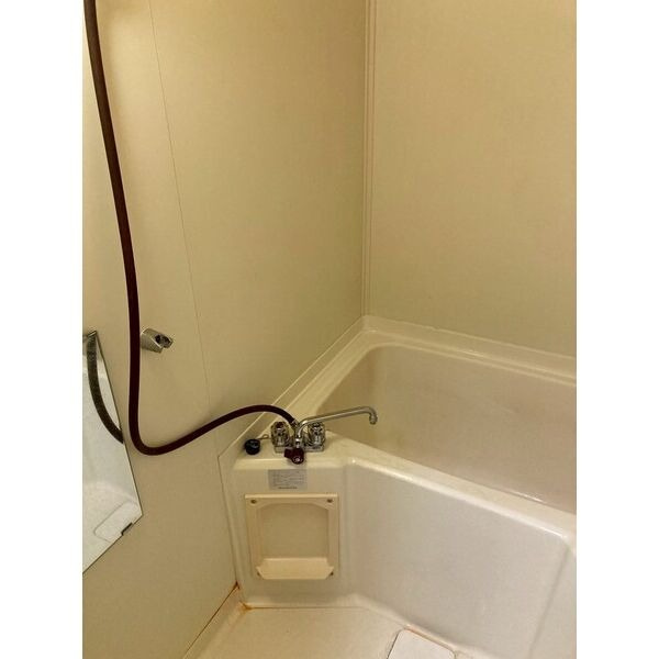 栄町貸家の浴室