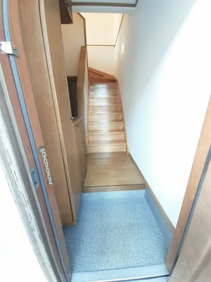 【玄関】 | ルナシーハイツ