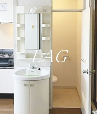 【洗面所】 | 田園調布コーポラス | 独立洗面台です。