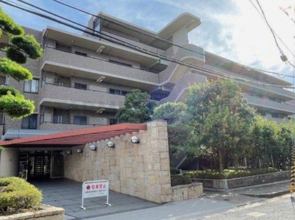 ルネ芦屋川ロザリウムの外観