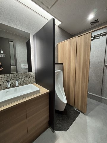 大阪市中央区難波２丁目の店舗事務所のトイレ