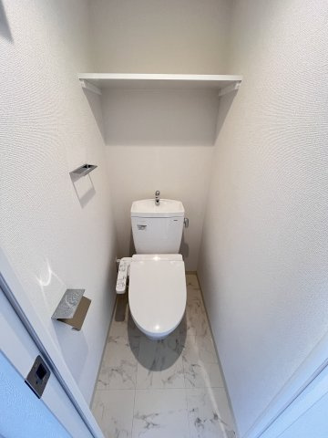 大阪市都島区都島本通５丁目の賃貸マンションのトイレ