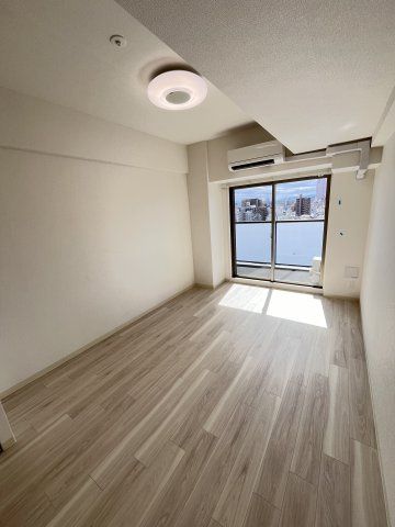 大阪市都島区都島本通５丁目の賃貸マンションの居間・リビング